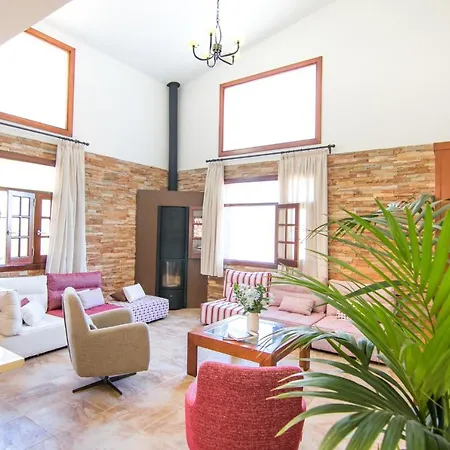 Mogaren Bed & Breakfast *
